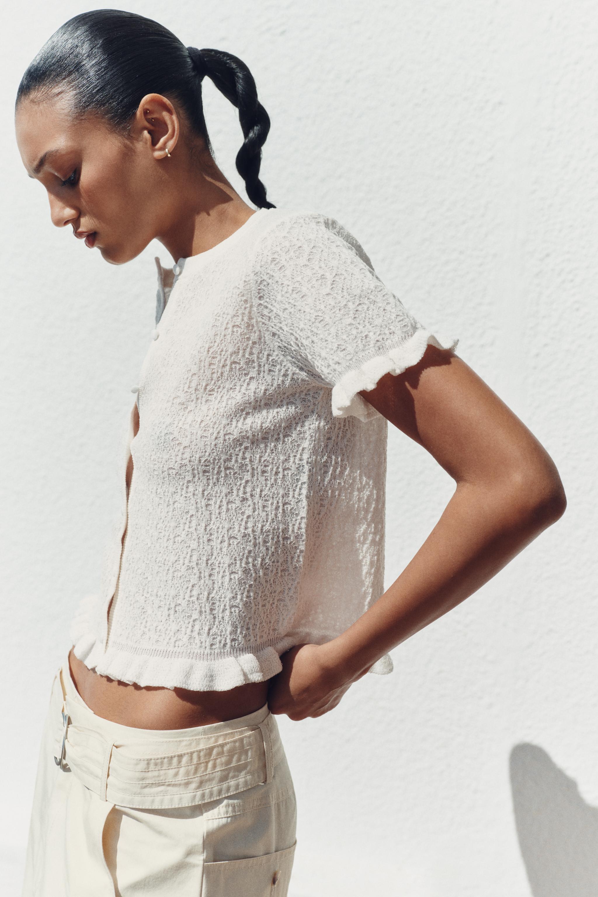 RUFFLED TEXTURED KNIT CARDIGAN